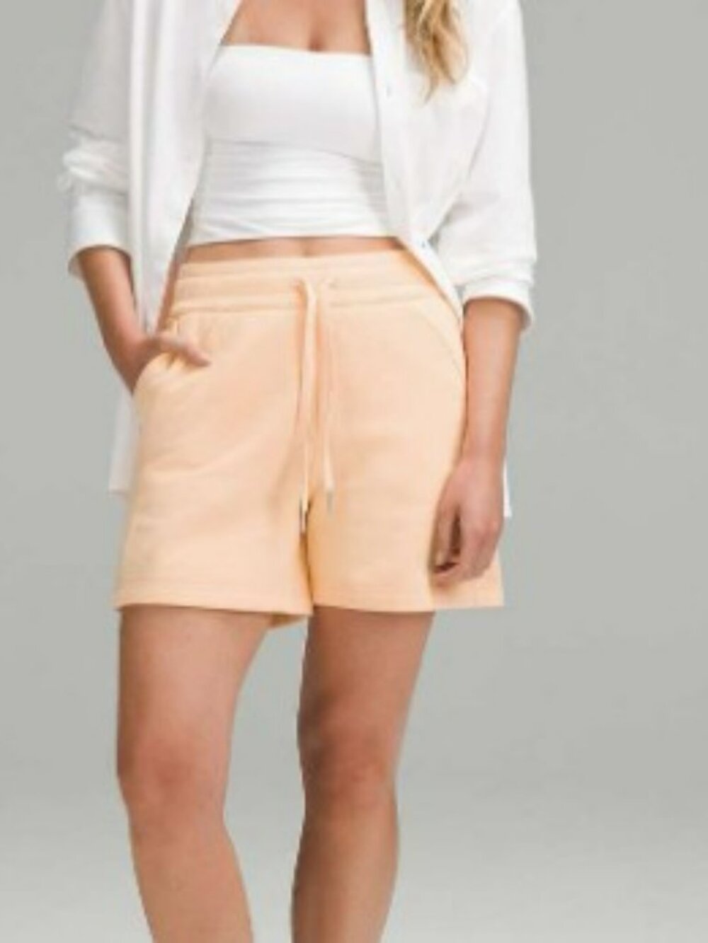 Lululemon Scuba High-Rise Short 5" Peach Bellini Size 6 Like New